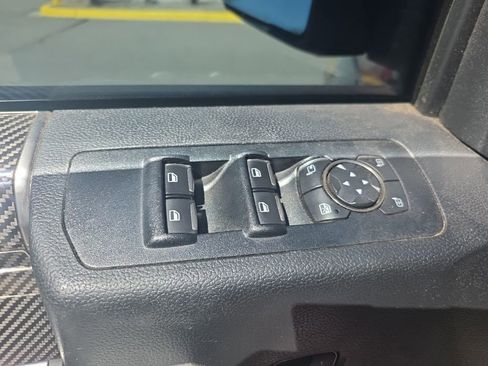 Used 2018 Ford F150 Raptor w/ Equipment Group 802A Luxury AWD/4WD image 12