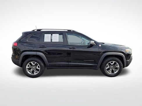 Used 2019 Jeep Cherokee Trailhawk AWD/4WD image 2