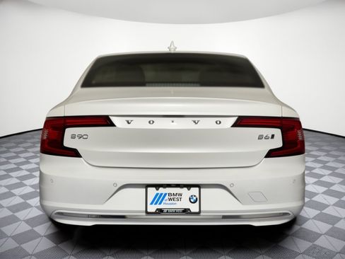 Used 2025 Volvo S90 B6 Plus AWD/4WD image 11