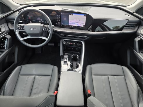 Certified 2025 Audi Q5 Premium w/ Convenience Package image 10