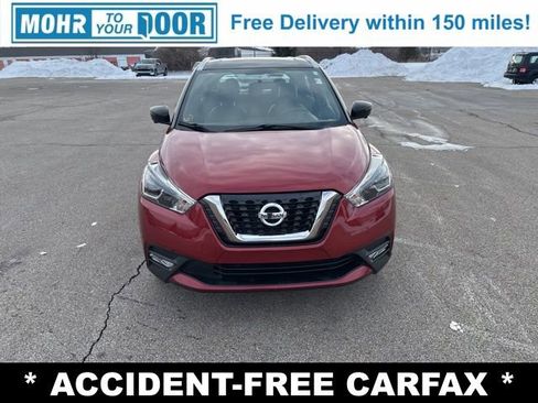 Used 2018 Nissan Kicks SR w/ Premium Package image 8