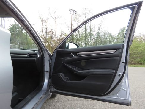Used 2021 Honda Accord LX image 12