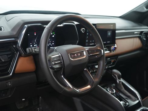 Used 2023 GMC Canyon AT4 image 20