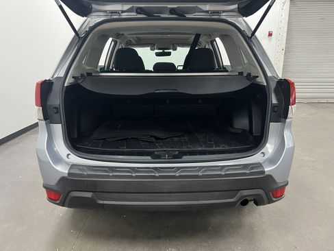 Used 2019 Subaru Forester Premium image 14