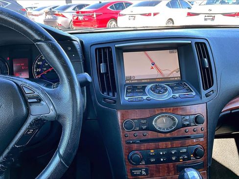 Used 2009 INFINITI G37 x w/ Premium Pkg image 6