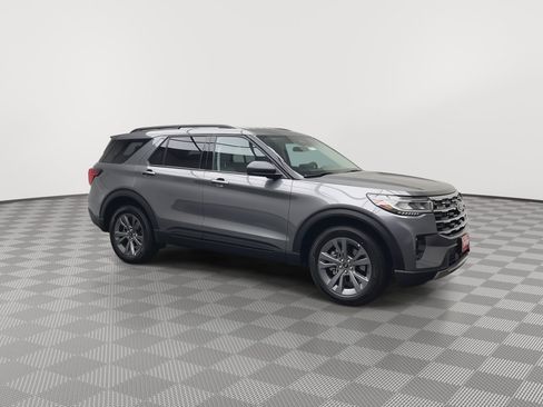 Used 2026 Ford Explorer Active w/ Active Comfort Package AWD/4WD image 43