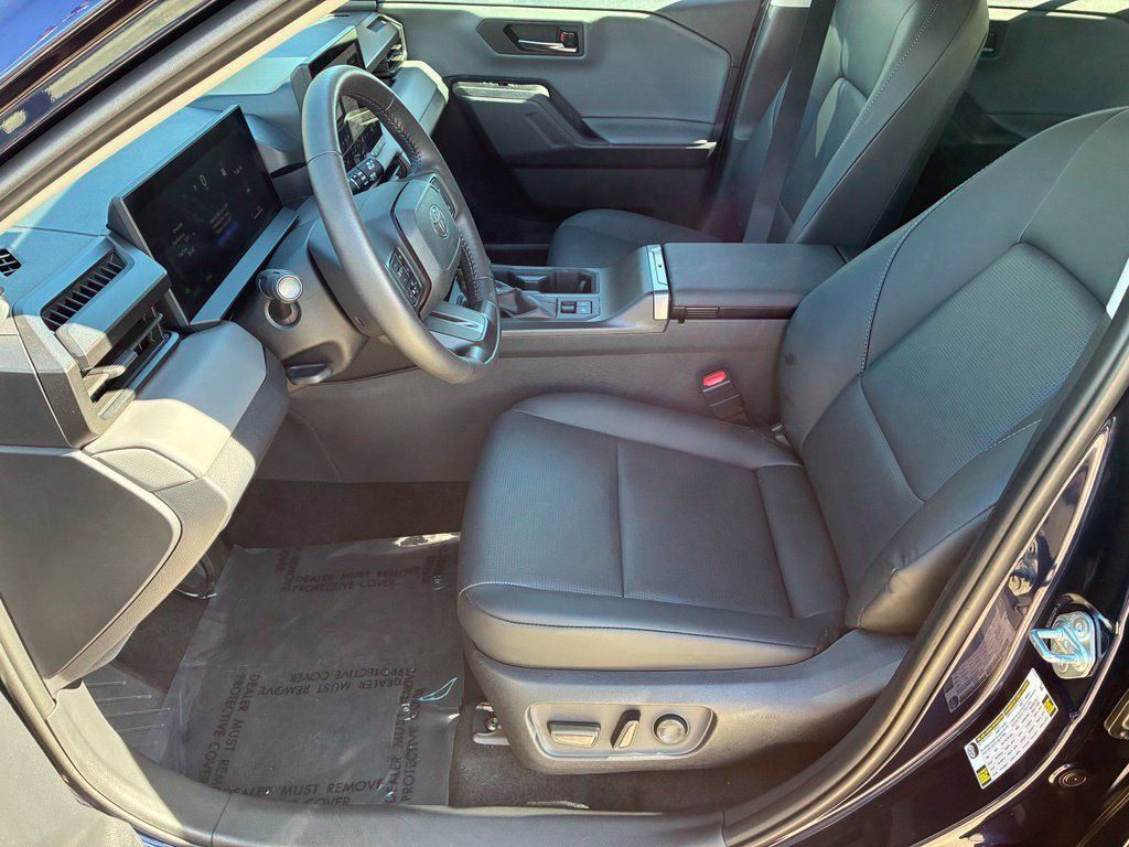 Used 2026 Toyota RAV4 XLE Premium AWD/4WD image 15