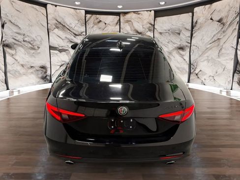 Used 2021 Alfa Romeo Giulia Sprint w/ Nero Edizione image 11