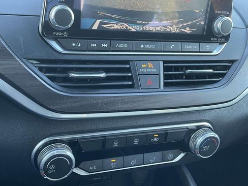 Used 2024 Nissan Altima 2.5 SV image 27