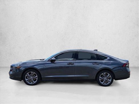 Used 2023 Honda Accord EX image 9