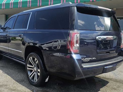 Used 2019 GMC Yukon XL Denali w/ Denali Ultimate Package RWD image 3