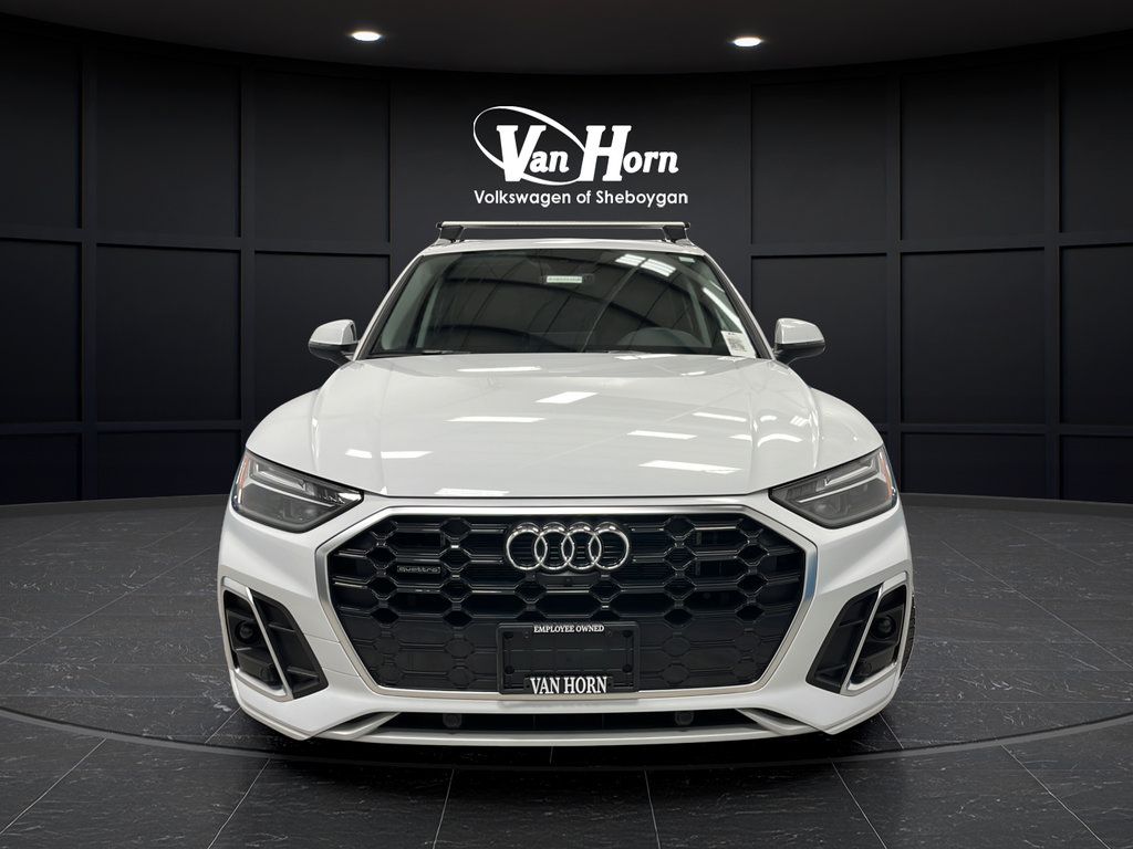 Used 2025 Audi Q5 e Premium Plus w/ Premium Plus Package AWD/4WD image 2