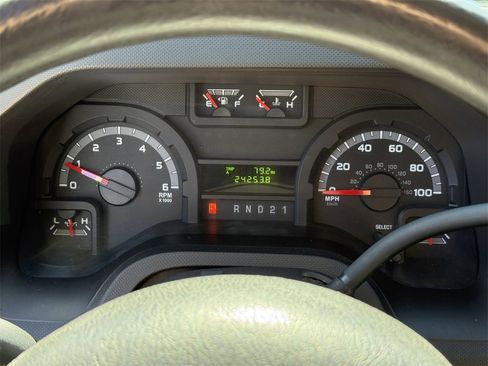 Used 2013 Ford E-350 and Econoline 350 Super Duty image 17