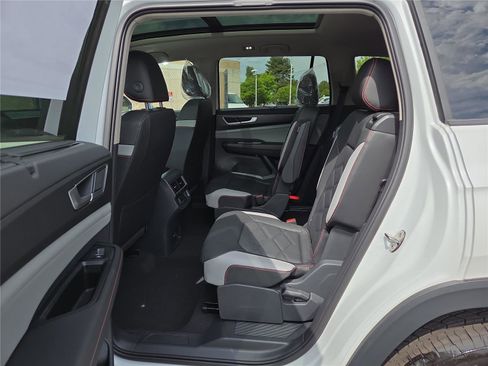 New 2026 Volkswagen Atlas Peak Edition AWD/4WD image 22