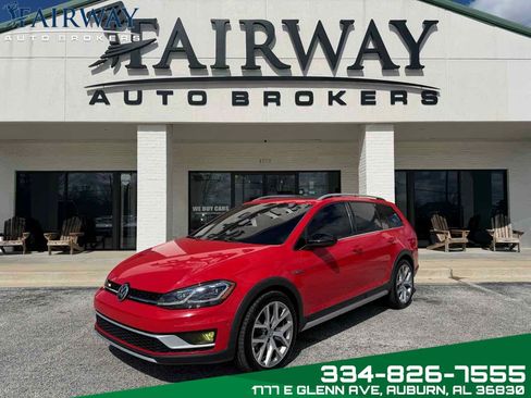 Used 2019 Volkswagen Golf Alltrack SEL image 1