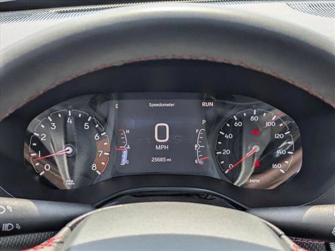 Used 2025 Jeep Compass Trailhawk AWD/4WD image 11