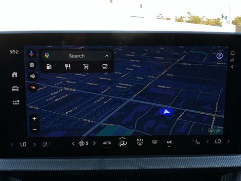 Used 2025 Ford Explorer ST-Line w/ Premium Package image 34