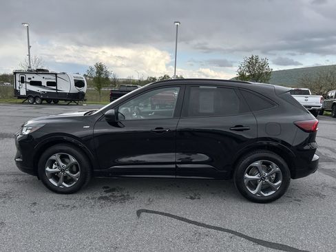 Used 2023 Ford Escape ST-Line AWD/4WD image 4