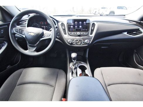 Used 2023 Chevrolet Malibu LS image 11