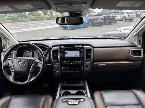 Used 2018 Nissan Titan Platinum Reserve w/ Platinum Utility Package AWD/4WD image 22