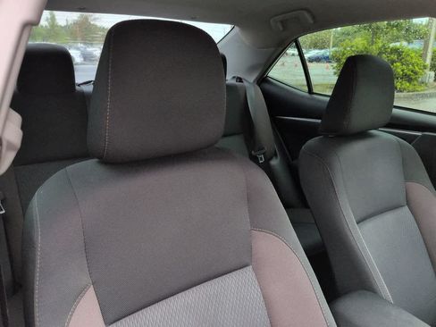Used 2019 Toyota Corolla LE FWD image 7