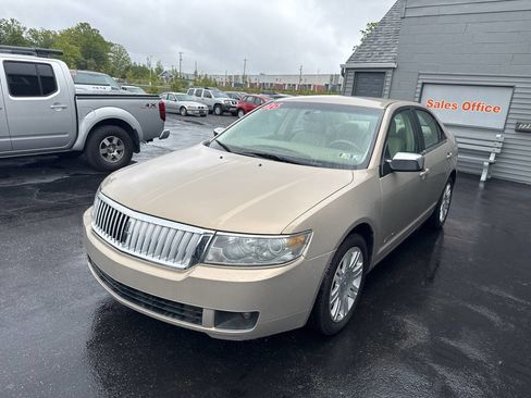 Used 2006 Lincoln Zephyr image 3