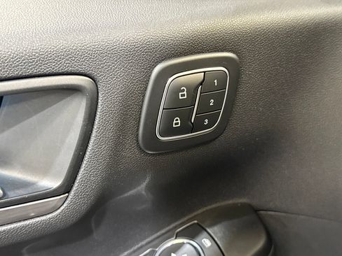 Used 2022 Ford Escape Titanium AWD/4WD image 23