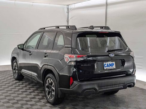 Used 2025 Subaru Forester Premium w/ Convenience Package #2 image 4