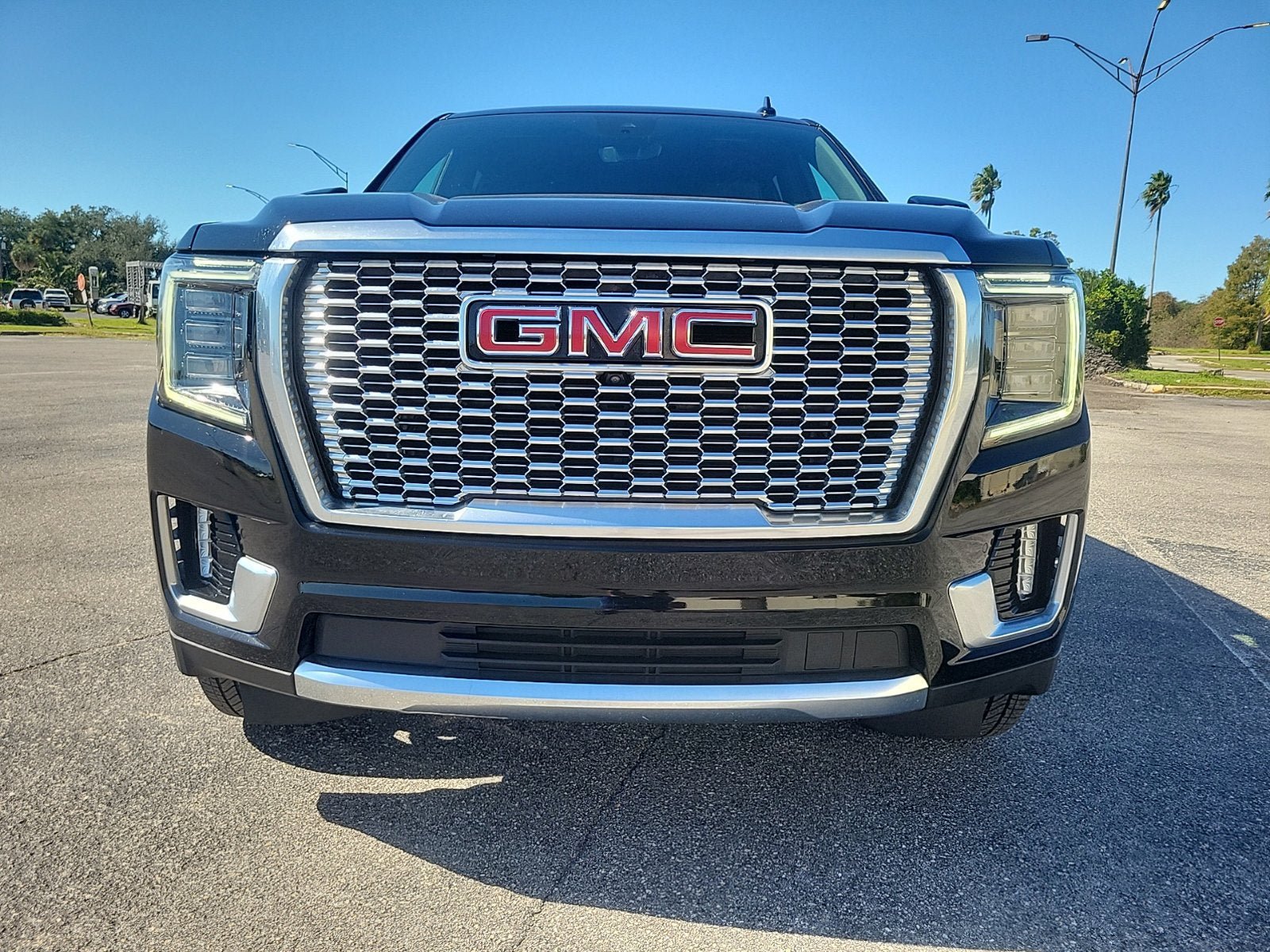 Certified 2024 GMC Yukon Denali w/ Advanced Technology Package RWD image 5