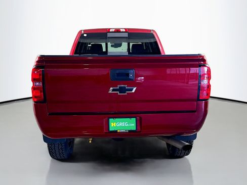 Used 2018 Chevrolet Silverado 2500 High Country image 8