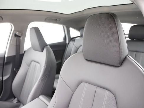 New 2025 Audi A5 2.0T Prestige image 12