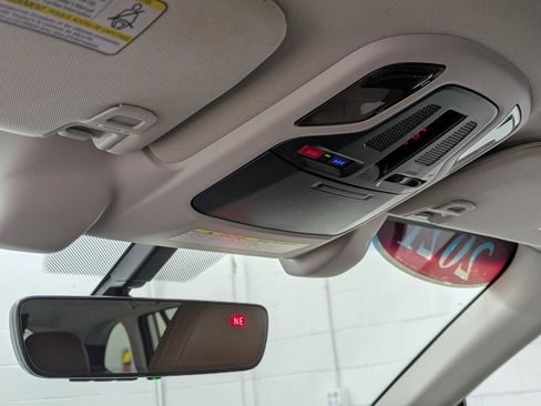 Used 2021 Subaru Outback Touring XT image 27