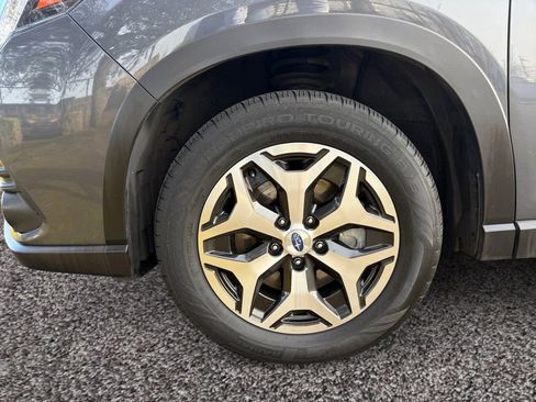 Used 2022 Subaru Forester Premium w/ Popular Package #1 AWD/4WD image 10