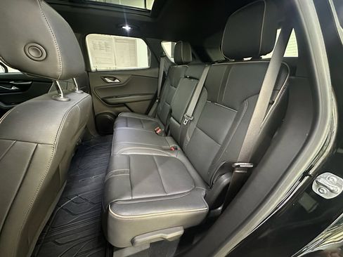 Certified 2024 Chevrolet Blazer Premier w/ LPO, Floor Liner Package AWD/4WD image 20