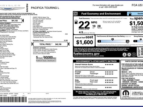Used 2022 Chrysler Pacifica Touring-L FWD image 4