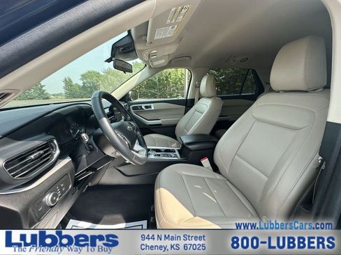 Used 2022 Ford Explorer XLT w/ Equipment Group 202A AWD/4WD image 11