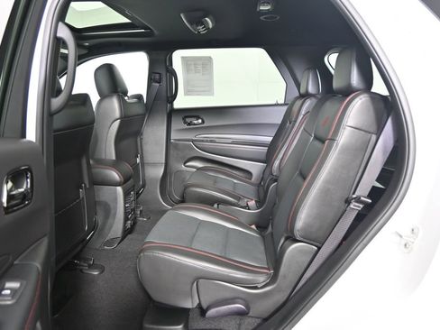 Used 2025 Dodge Durango GT AWD/4WD image 19
