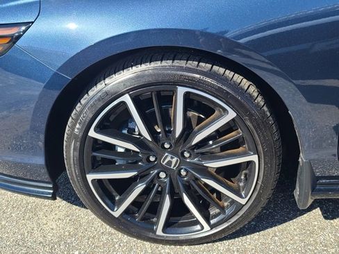 Used 2024 Honda Accord Touring image 30