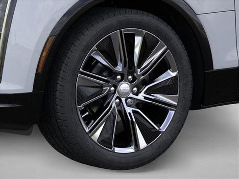 New 2026 Cadillac Lyriq Signature Luxury image 9