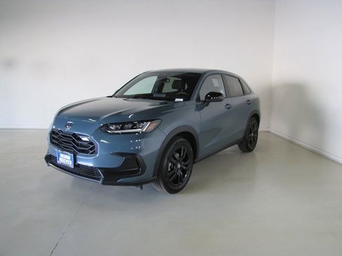 Certified 2026 Honda HR-V Sport image 1