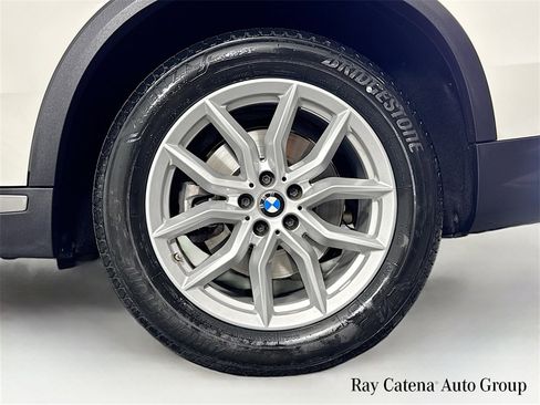 Used 2023 BMW X5 xDrive40i w/ Premium Package image 32