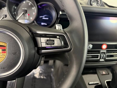 Certified 2026 Porsche Macan image 29