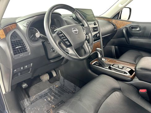 Used 2024 Nissan Armada SL image 9