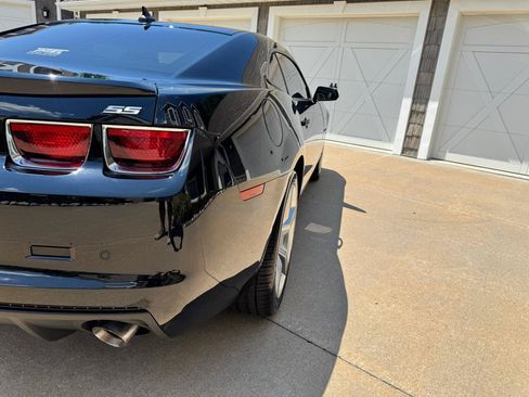 Used 2013 Chevrolet Camaro SS RWD image 39