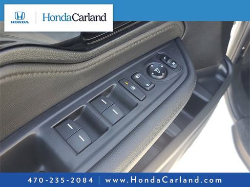 Certified 2024 Honda Odyssey Touring image 9