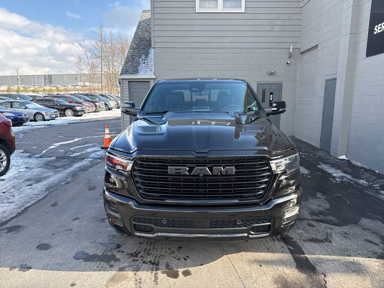 Used 2026 RAM 1500 Laramie w/ Night Edition AWD/4WD image 5