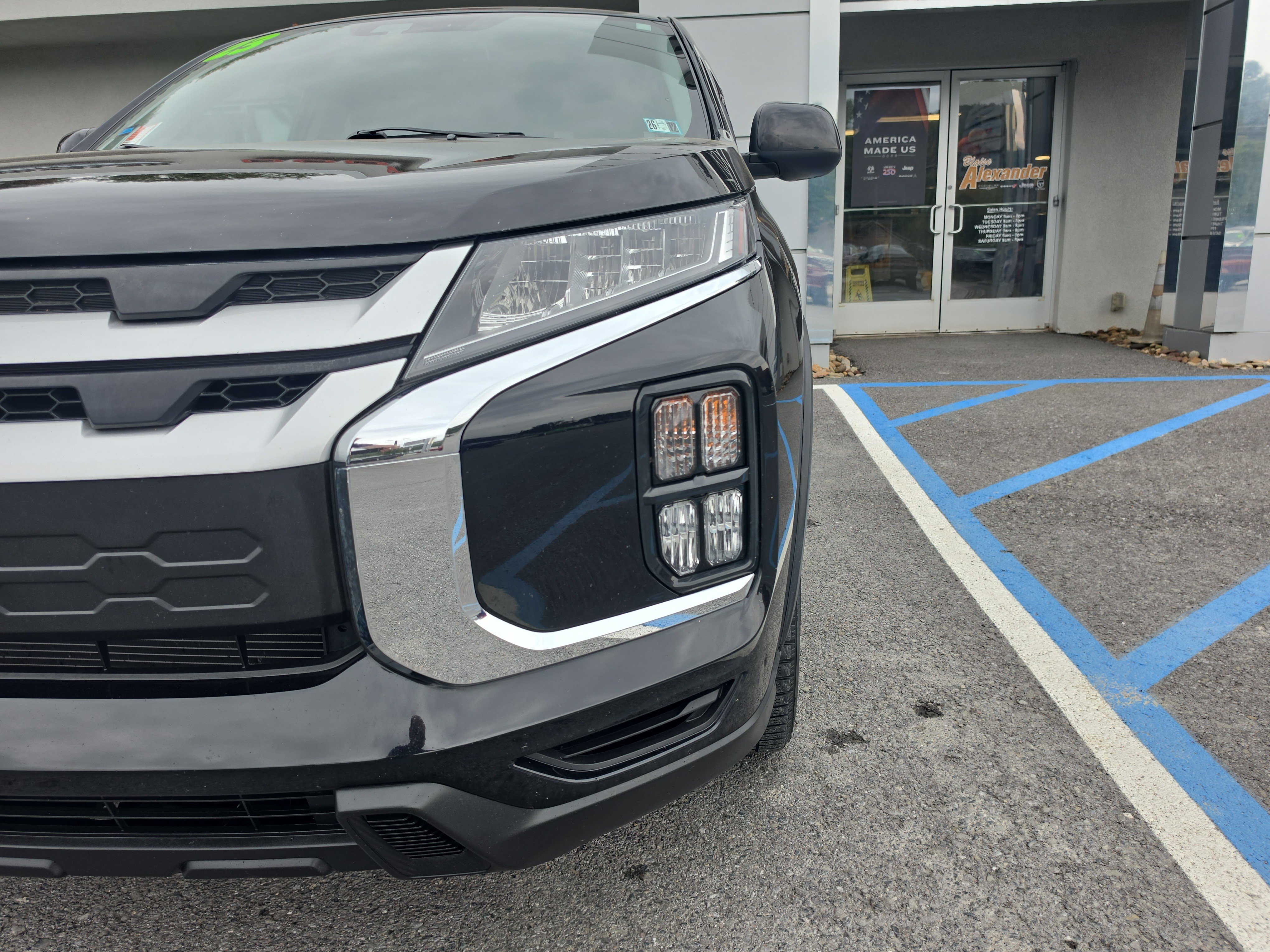 Used 2023 Mitsubishi Outlander Sport ES AWD/4WD image 10