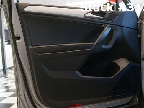 Certified 2024 Volkswagen Tiguan S image 31