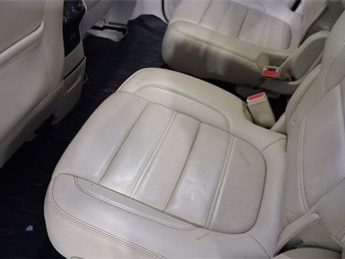 Used 2022 GMC Acadia Denali w/ Denali Technology Package image 25