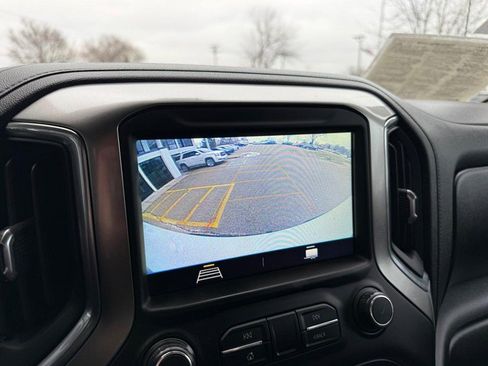 Used 2021 Chevrolet Silverado 1500 LT Trail Boss w/ Bed Protection Package image 26